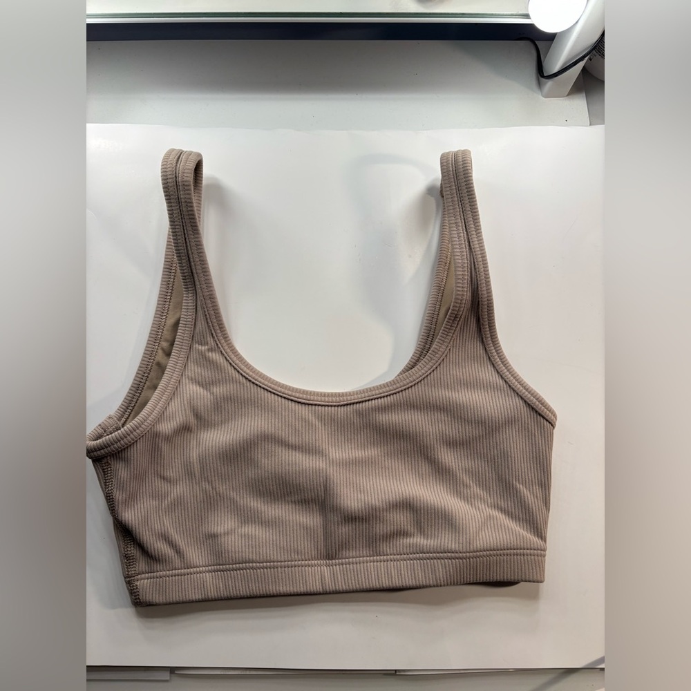 Brand New Aritzia ribbed beige top